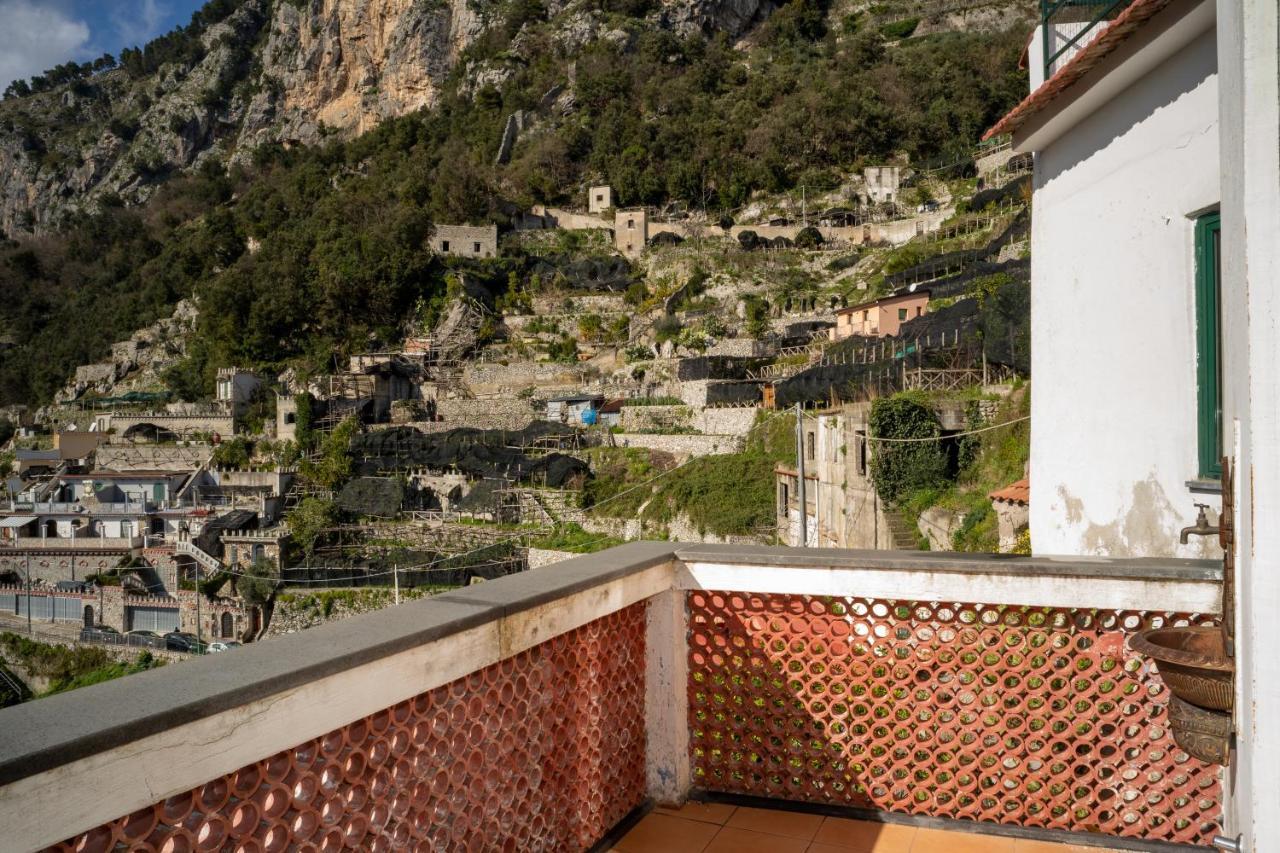 Amalfi Coast Donna Carmela Apartment Скала Екстер'єр фото