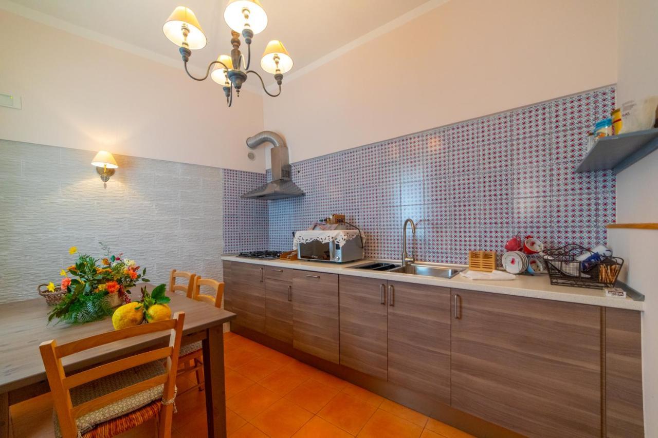 Amalfi Coast Donna Carmela Apartment Скала Екстер'єр фото